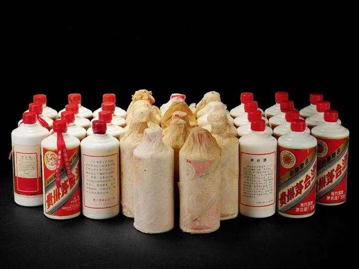 隆阳日照岚山回收酒价格哪里回收(附近上门回收茅台酒）?